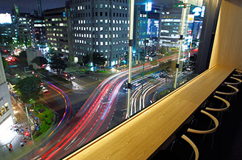 夜景　窓側